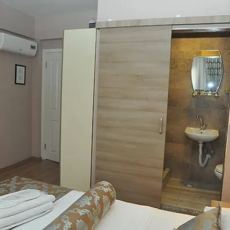 Serra Boutique Hotel 3*