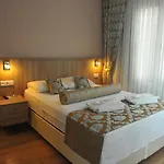 Serra Boutique Hotel 3*