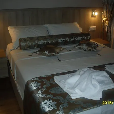 Serra Boutique מלון 3*