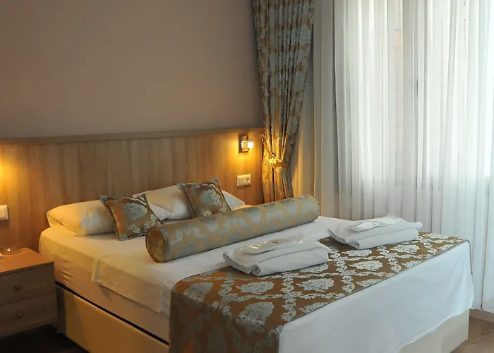 מלון Serra Boutique