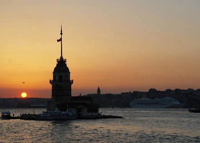 מלון Serra Boutique